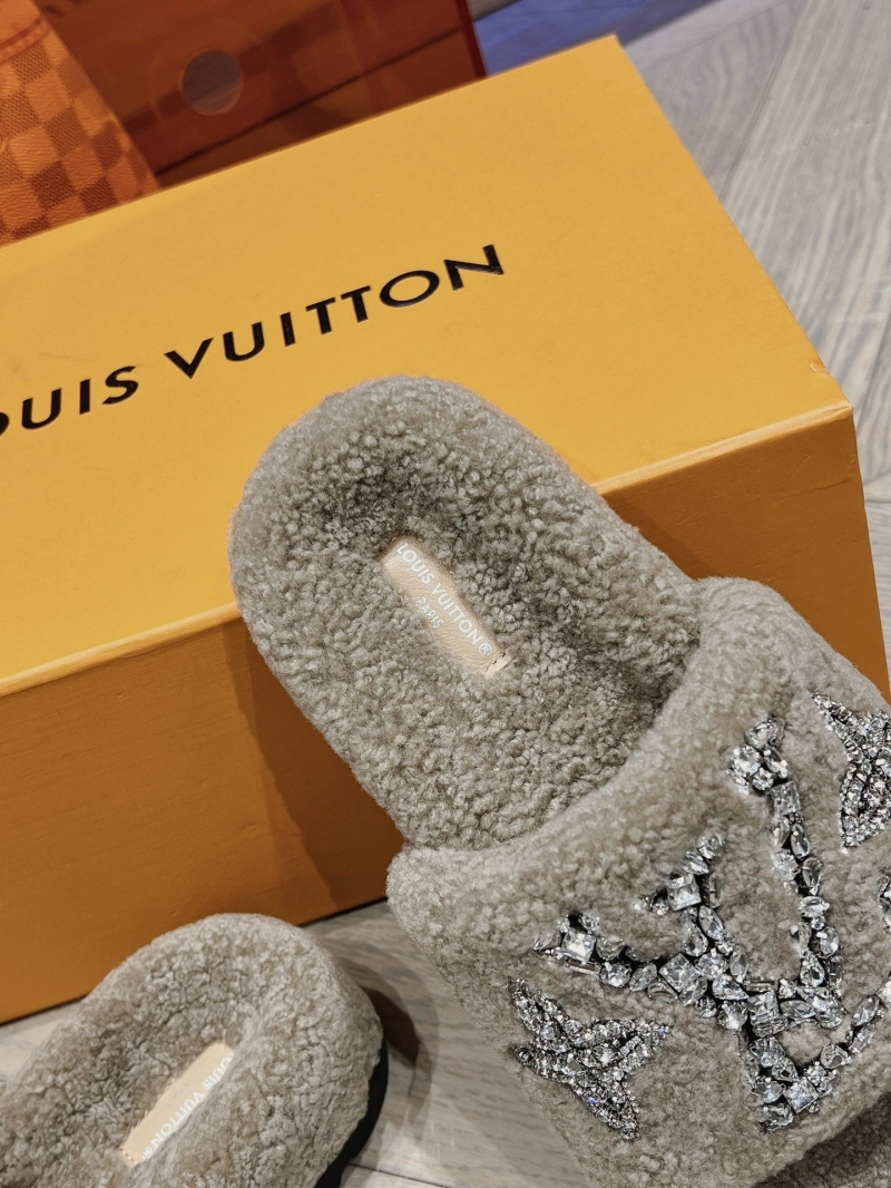 Louis Vuitton Slippers